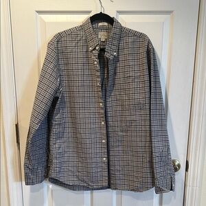 J. Crew Men’s Slim Long Sleeve button-down Shirt in gray & black